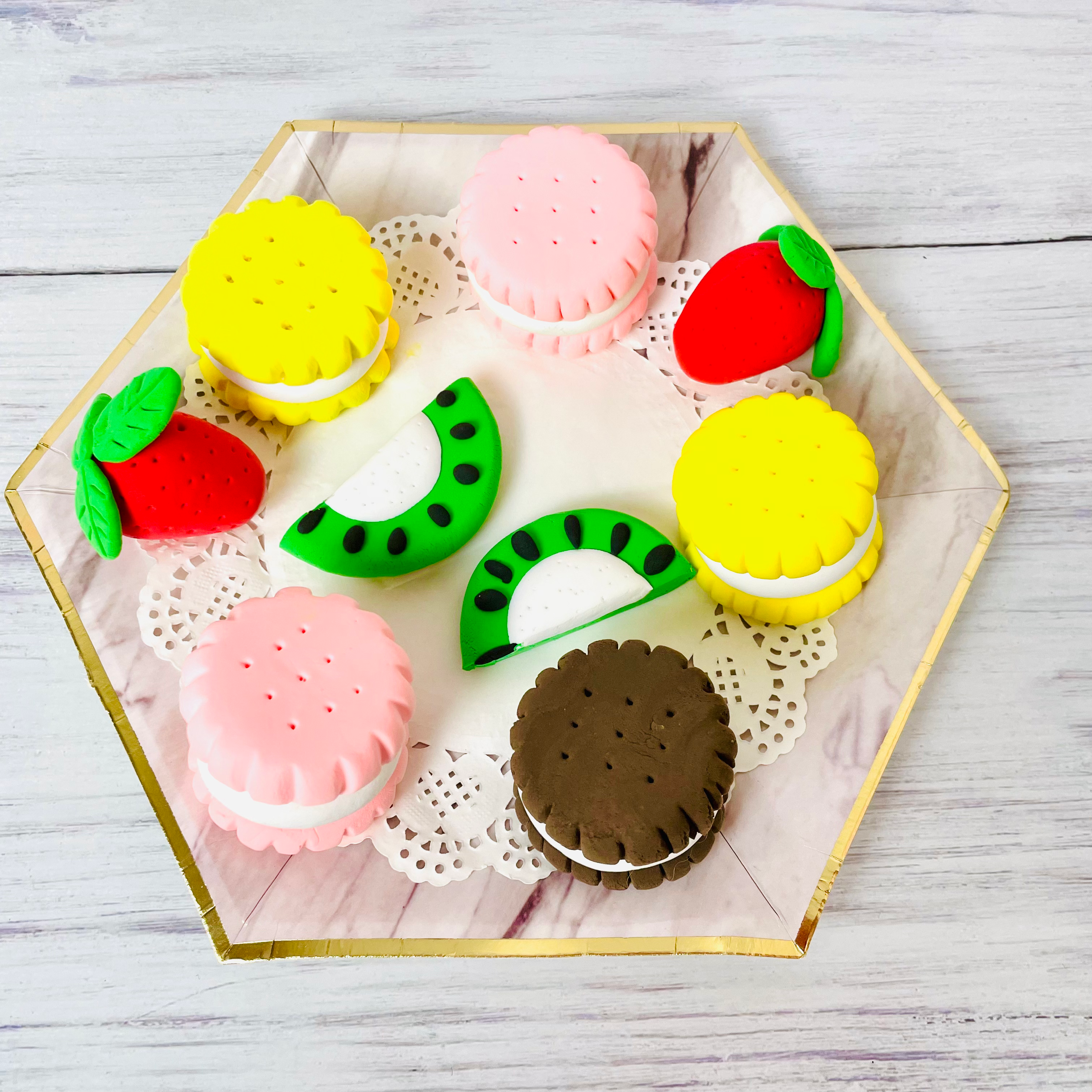 Dino Clay Lunchbox Bundle