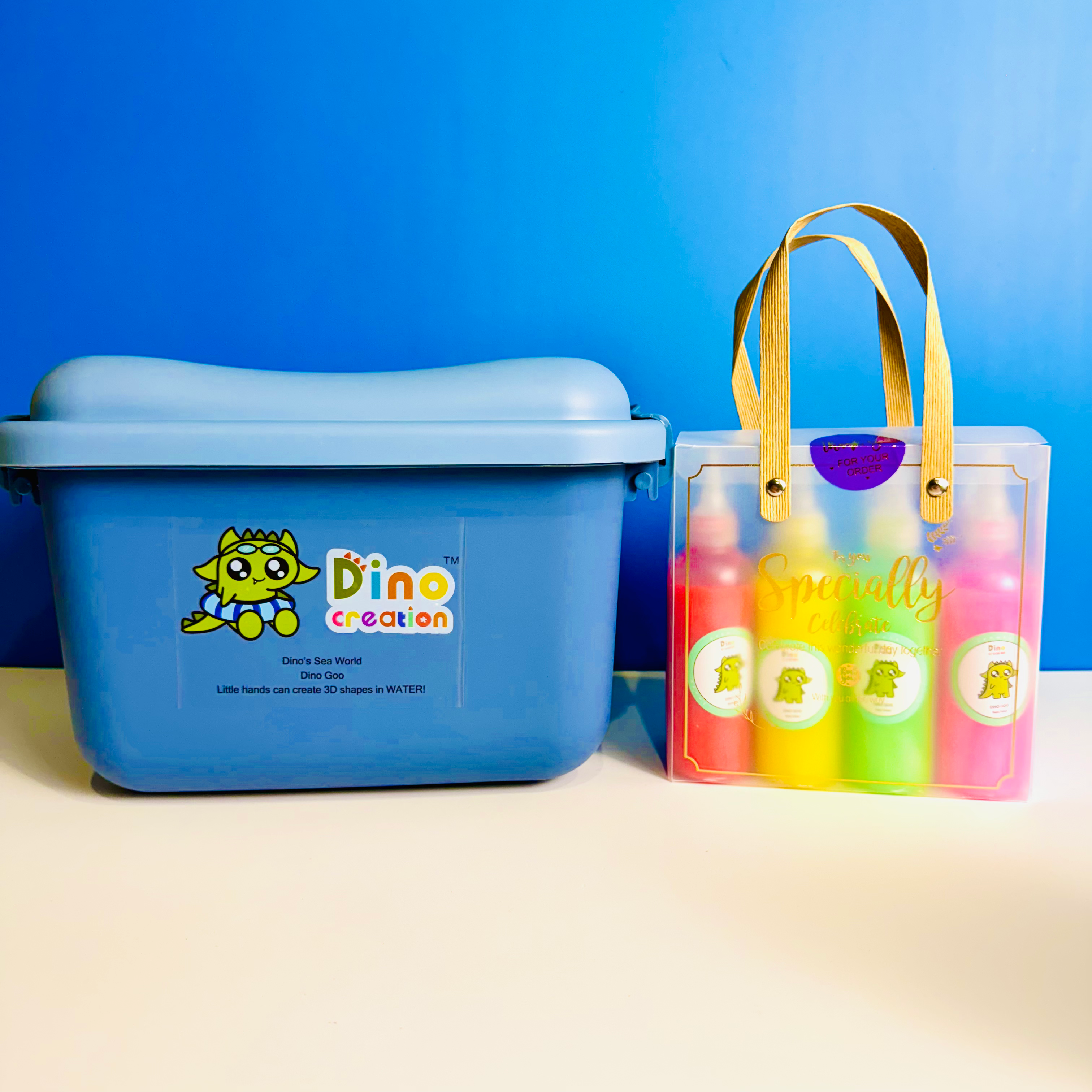 DINO GOO - Dino’s Sea World + Pack of 12 Refill Goo Bundle