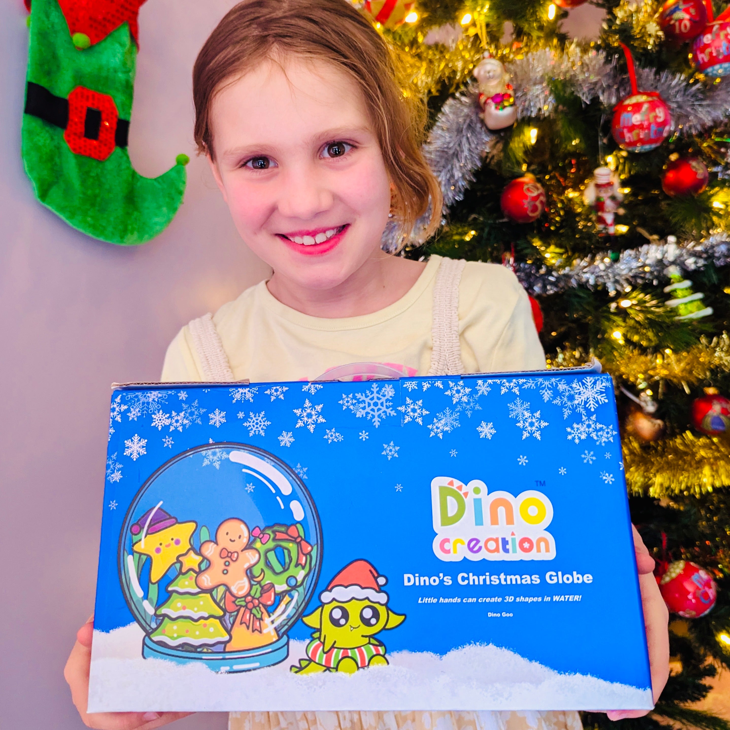 Party Bundle Silver Pack Dino's Christmas Globe