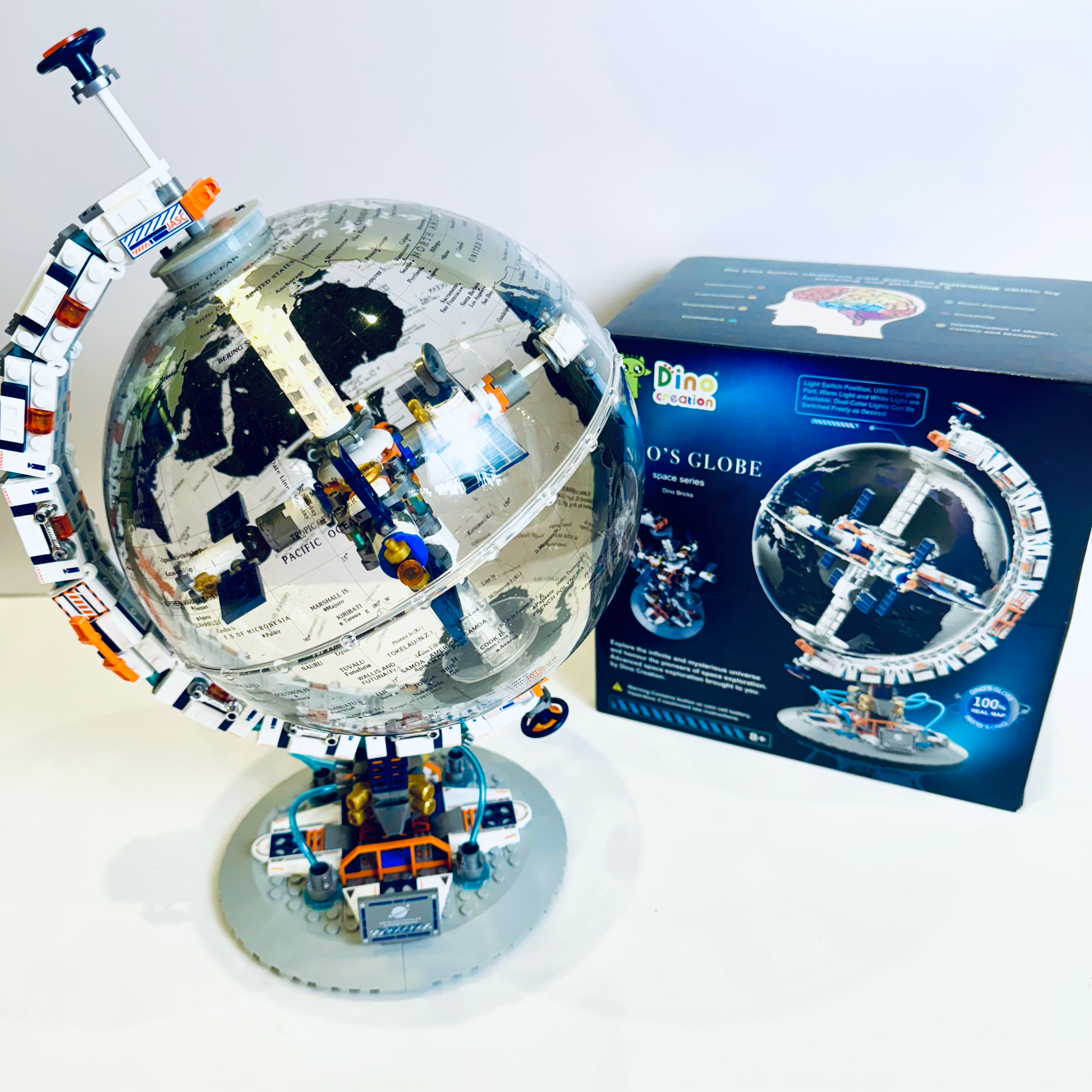 Dino's Globe
